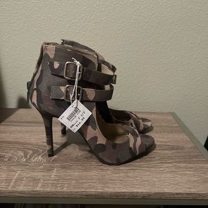 Camo Christian Siriano Stilettos - NWTS!